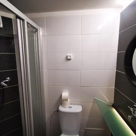 Apartament Zveju 84 *