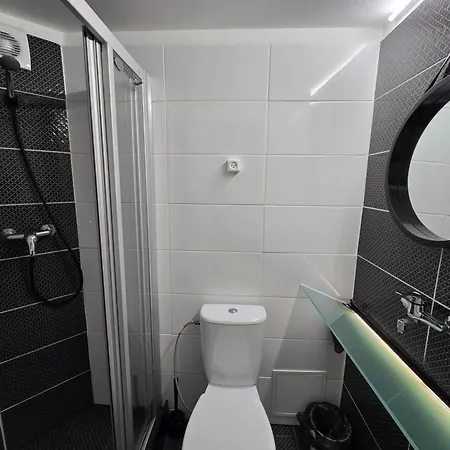 Apartament Zveju 84 *
